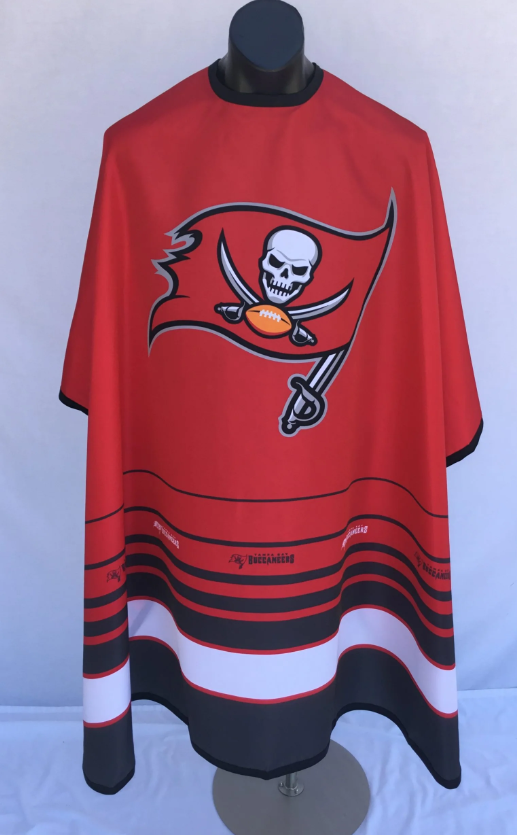 NFL Licensed Tampa Bay Buccaneers Cutting Cape - Click Image to Close